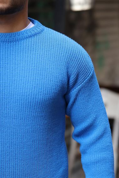 Чоловічий трикотажний светр на велосипедний виріз з селанік в'язання - світло-блакитний, 100% бавовна, оверсайз стиль для комфорту і елегантності - фото 2