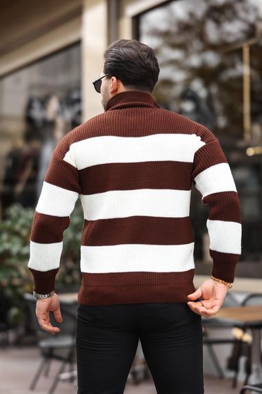 Мужской свитер с полоской, полузастежка, мягкий трикотаж, цвет коричневый, стильный и комфортный для зимних образов, доступен в M, L, XL - фото 5