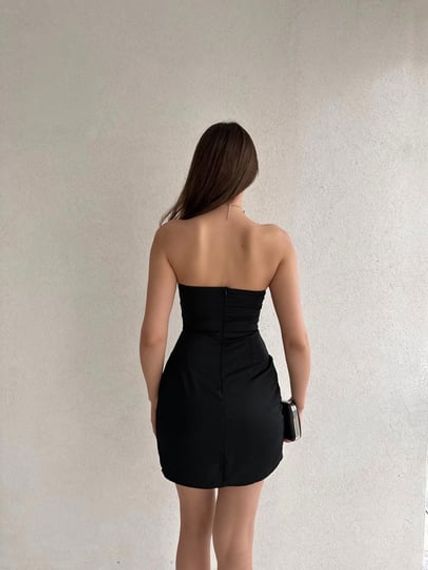 Юбка с вырезом в форме сердца, двубортное черное мини-платье - фото 4