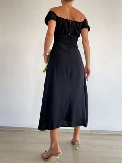 Черное платье макси с завязками и объемными рукавами - фото 4