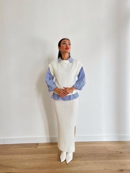 Half Turtleneck Sweater High Waist Skirt White Suit - photo 2