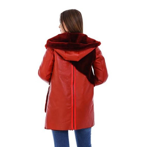 معطف بغطاء للرأس فاخر من الجلد الطبيعي للنساء باللون الأحمر BKU-1616 - 20208 FA5 - صورة 3