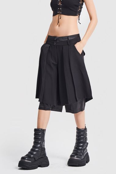 Women's Black Color Double Belt Loose Cut Midi Length Shorts - photo 1