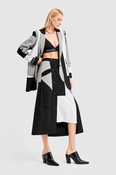 Women's Black Ecru Color Striped Fabric A Type Design Skirt - photo 2