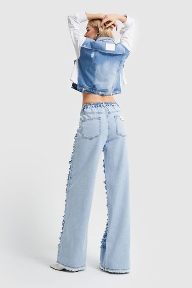 Жіночий джинсовий денім із кольоровим рваним деталізованим вільним кроєм - фото 4