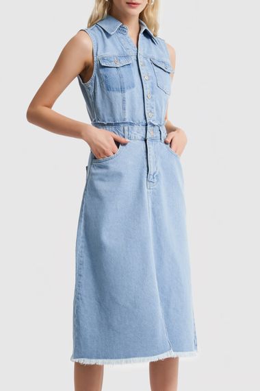 Жіноча джинсова сукня довжиною міді синього кольору з 100% бавовни на ґудзиках спереду - фото 2