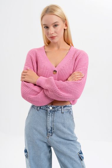 Women's Pink Color Thick Knitted Two-Button Crop Knitwear Cardigan - photo 3