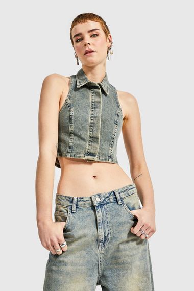 Women's Denim Tint Color Front Buttoned Crop Denim Vest - photo 1