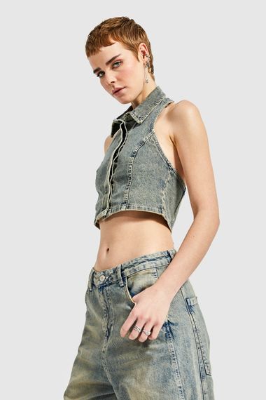 Women's Denim Tint Color Front Buttoned Crop Denim Vest - photo 3