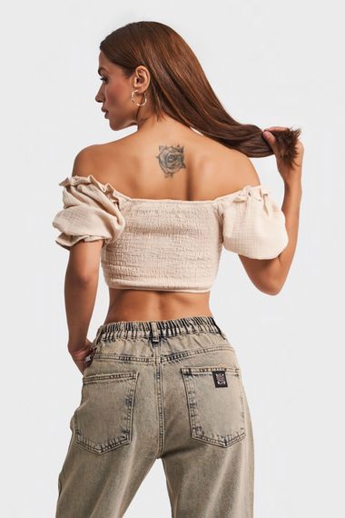 Kadın Bej Renk Esnek Kumaş Volanlı Kol Crop Top - photo 4