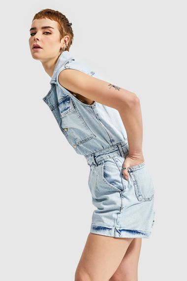 Kadın Snow Kot Rengi Önden Düğmeli Bol Kesim Denim Şort Tulum - fotoğraf 3