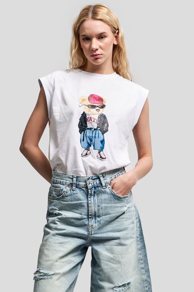 Kadın Beyaz Renk Ayıcık Baskılı Sıfır Kol Oversize T-shirt - photo 1