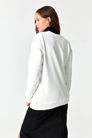 Женский свитшот с вышивкой Brooklyn белого цвета, оверсайз, трикотажная ткань, стандартная длина для всех размеров, размер S, M, L - фото 4