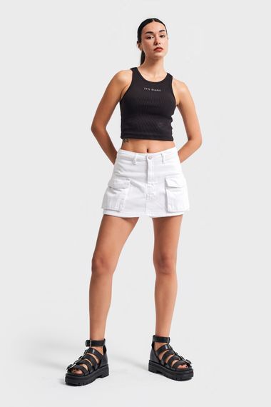 Kadın Optik Beyaz Renk Kargo Cepli Mini Denim Şort Etek - fotoğraf 2