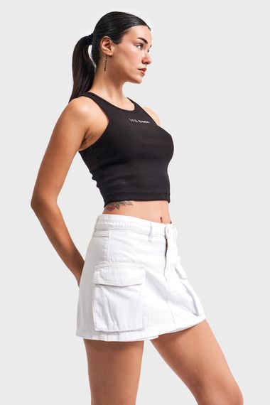 Kadın Optik Beyaz Renk Kargo Cepli Mini Denim Şort Etek - fotoğraf 3
