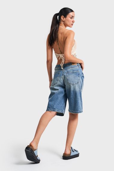 Джинсовые шорты средней длины для женщин в цвете Tint Kot, свободный крой, 100% хлопок, стандартная длина для всех размеров - фото 5