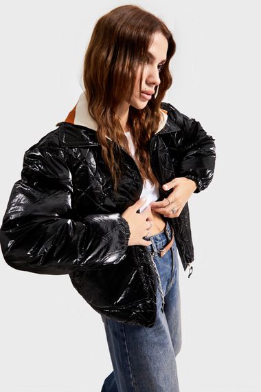 Kadın Siyah Renk Parlak Kumaş Yaka Detaylı Ceket Mont - fotoğraf 5