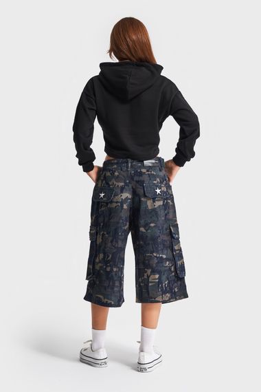 Широкі джинсові шорти з камуфляжем для жінок без лайкри, стандартна довжина, стильний дизайн - фото 3