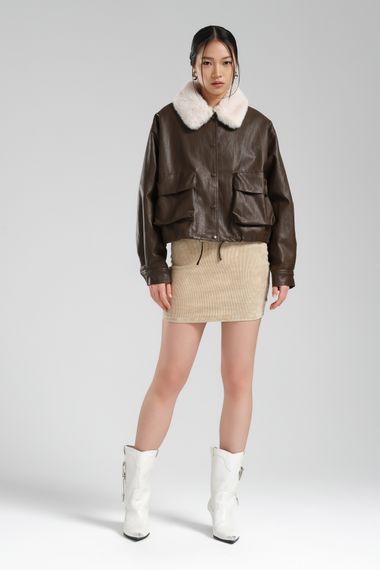 Kadın Kahve Rengi Oversize Peluş Yaka Suni Deri Ceket Mont - photo 3