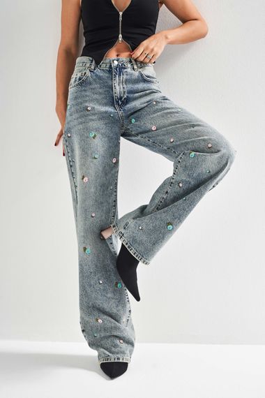 Женские джинсы «Loose Fit» средней посадки с цветочной вышивкой, 100% хлопок, цвет: джинсовый, размеры: 34-42 - фото 1