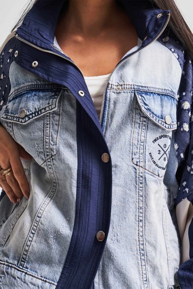 Kadın Kot Rengi Kumaş Denim Karışımlı  Kapüşonlu Oversize Tasarım Ceket - photo 4