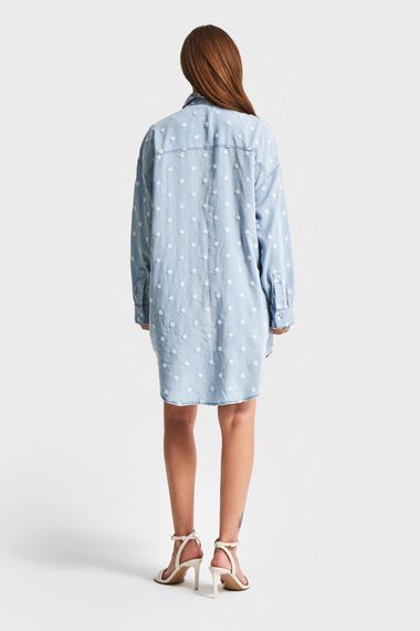 Kadın Snow Kot Rengi 1S5-3 Çiçek Nakışlı Oversize Tasarım Denim Gömlek - photo 5