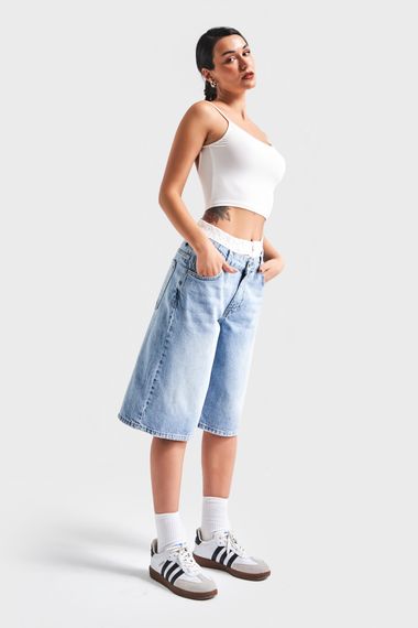 Kadın Snow Kot Rengi V-4S5-3 Dantelli Boxer Detaylı Maxi Boy Baggy Tasarım Denim Şort - fotoğraf 4