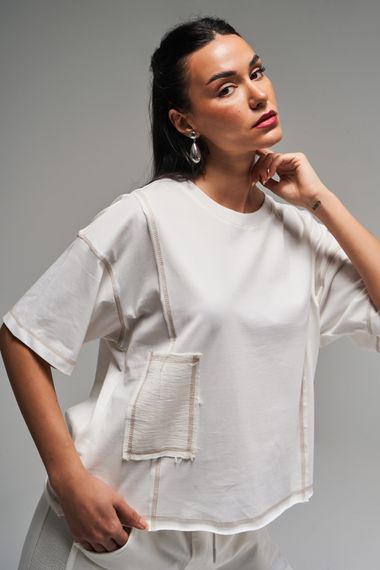 Kadın Ekru Renk Bol Kesim Tasarım Oversize Tişört - fotoğraf 1