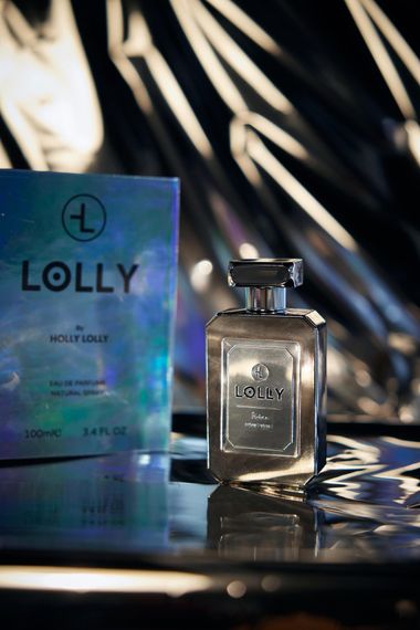 Парфум Lolly EDP 100 мл - унікальне поєднання живильних нот касісу та пасифлори, з елегантним лілійним акцентом та теплими нотами ванілі та сандалового дерева - фото 5