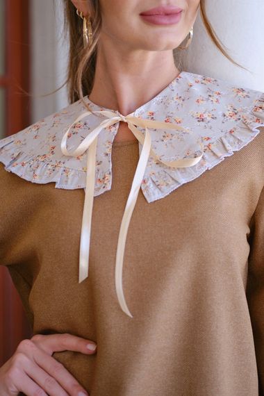 Cream Ground Brown Floral Collar - photo 1