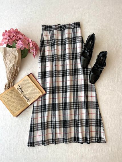 Black Long Winter Plaid Skirt - photo 3