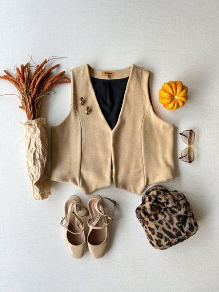 Beige Short Stitched Vest - photo 2