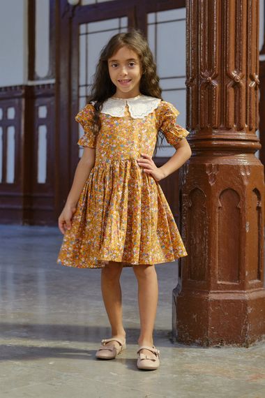 Вінтажна сукня з мереживним комірцем для дівчаток з квітковим принтом, об'ємні рукави, розміри 1-2 роки, 3-4 роки, 4-5 років, 5-6 років, 6-7 років, 8-9 років - фото 1