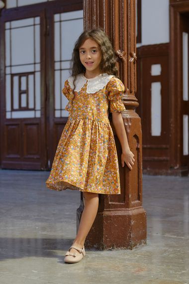 Вінтажна сукня з мереживним комірцем для дівчаток з квітковим принтом, об'ємні рукави, розміри 1-2 роки, 3-4 роки, 4-5 років, 5-6 років, 6-7 років, 8-9 років - фото 4