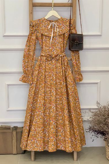 Tesettür Vintage Seyyar Yakalı Hardal Çiçekli Balon Kol Kloş Elbise - fotoğraf 1