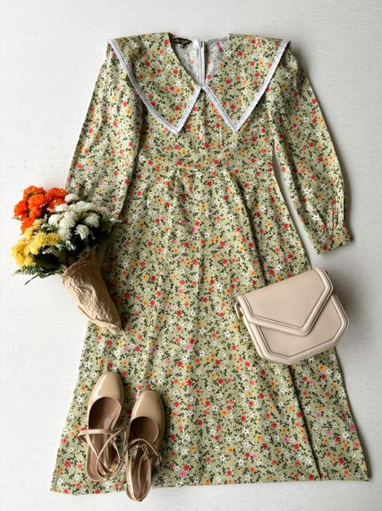 Tesettür Vintage Yakalı Yeşil Çiçekli Kloş Elbise - fotoğraf 2