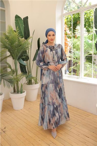 فستان شيفون طويل مزين برسومات القهوة برباط من الخصر - لون إنديغو متوفر بمقاسات متعددة - صورة 3