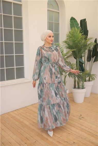 فستان شيفون طويل مزين بنقوش القهوة ومربوط عند الخصر بلون أخضر متوفر بأحجام متنوعة - صورة 3