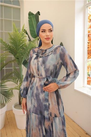 فستان شيفون طويل مزين برسومات القهوة برباط من الخصر - لون إنديغو متوفر بمقاسات متعددة - صورة 5