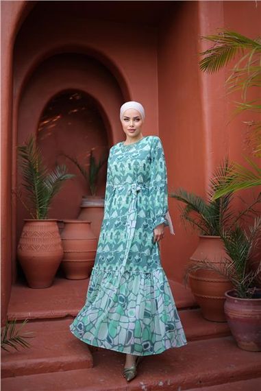 Платье из шифона с узором и аксессуарами из бисера, завязка на талии, цвет: зелёный шалфей, размеры: 38-46 - фото 1