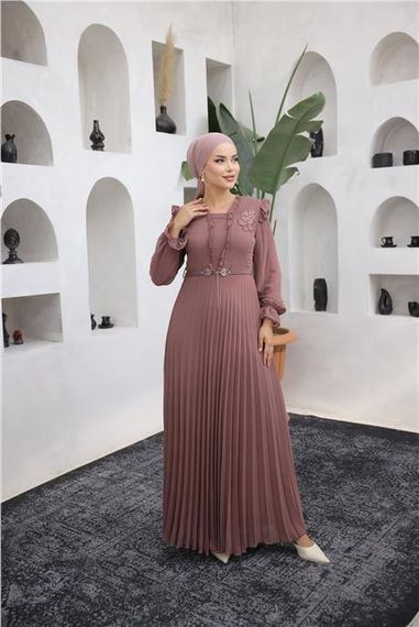 Сарафан из шифона с поясом, V-образным вырезом, цвет лука, размеры 38-46, от бренда Bwest - фото 4