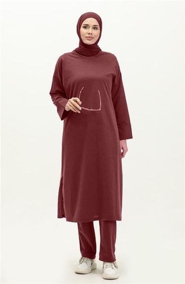 بلوزة وتحتها بنطال مريحة واسعة بياقة دائرية مزخرفة، مجموعة رياضية بسيطة، لون bordo، مقاسات 38-46 - صورة 1