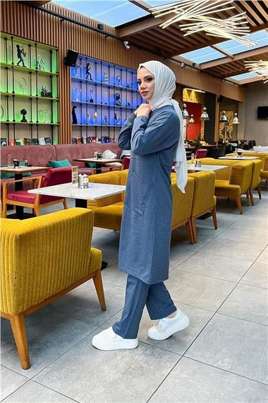 Синий спортивный комплект: удлиненная туника с двумя карманами и брюками, размеры 38-46 - фото 4