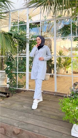 مجموعة بزة نسائية هوديي طويل بسروال، زي جديد باللون الرمادي، متوفرة بمقاسات متنوعة - صورة 5