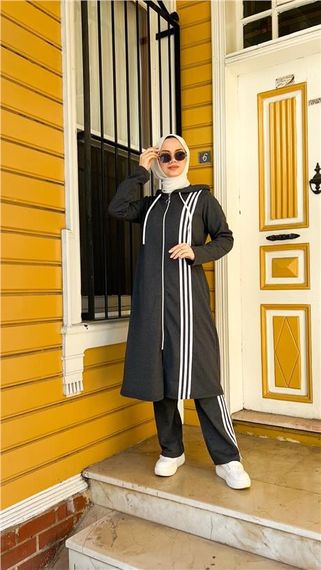 Комплект з туніки та штанів з капюшоном, антрацит, фірми Sevda, стилю модного одягу, різні розміри 40-48 - фото 1