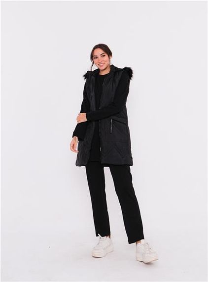 Спортивний трійний комплект Sarah з капюшоном та пуховою жилеткою чорного кольору - фото 4