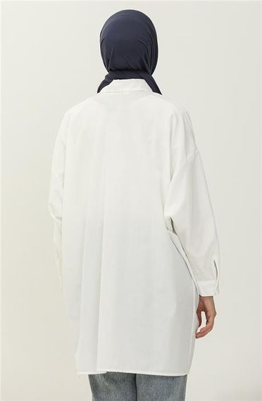 Удобная оверсайз рубашка цвета экрю, размер стандартный, верхняя одежда, сезон зима - фото 5
