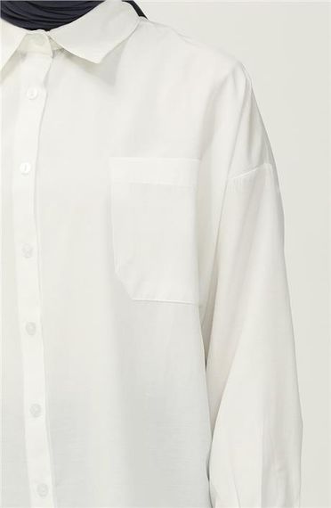 Удобная оверсайз рубашка цвета экрю, размер стандартный, верхняя одежда, сезон зима - фото 4