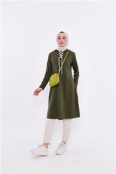 Светр з капюшоном Eflin з зав'язками, довгий, кольору хаки, доступний в розмірах 38-48 - фото 1