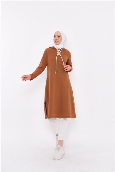 سويت شيرت طويل برباط من إفلين بغطاء رأس بلون تaba وبأحجام متنوعة 38-48 - صورة 2